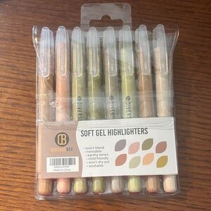 8 pk soft gel highlighters. Earthy tones